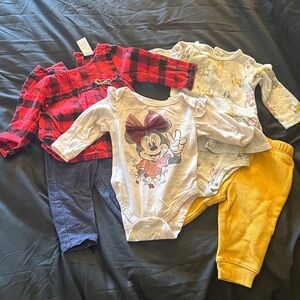 3 cute baby girl outfits-in great condition